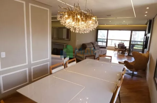 Apartamento em excelente localização no Bairro Santa Cruz do Jose Jacques com 196,20m² de área privativa com 4 dormitórios.