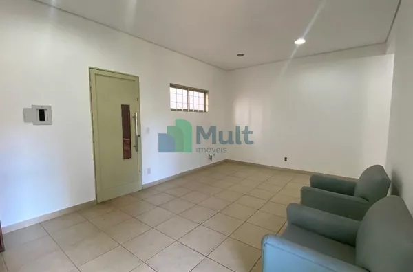 Sala em ótima localização na Vila Seixas, com com 37m² de área útil.