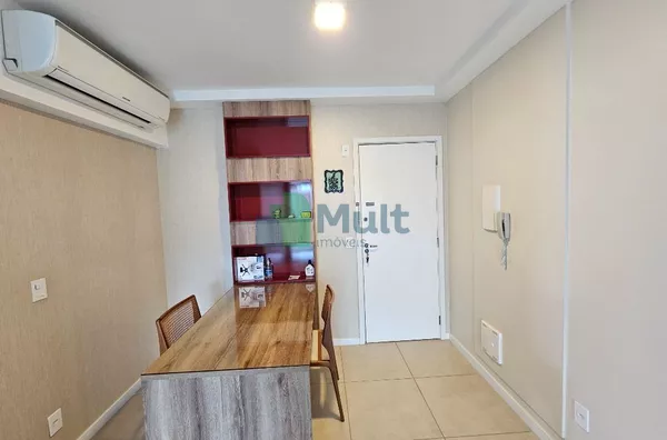 Apartamento em excelente localização no bairro Jardim Botânico, 20mt do Parque Raya com 88,99m² de área privativa.