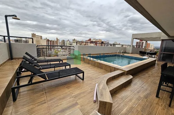 Cobertura localizada no Centro da Cidade, próximo ao Shopping Santa Úrsula com 287,50 m² de área útil.
