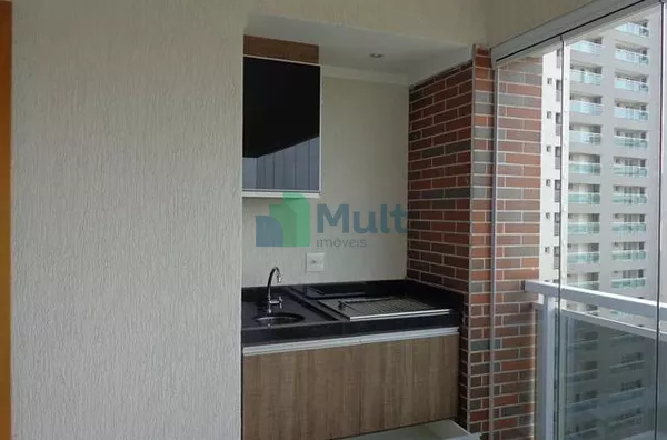 Apartamento em excelente localização ao lado do Pq. Raya com 144m² de área privativa.