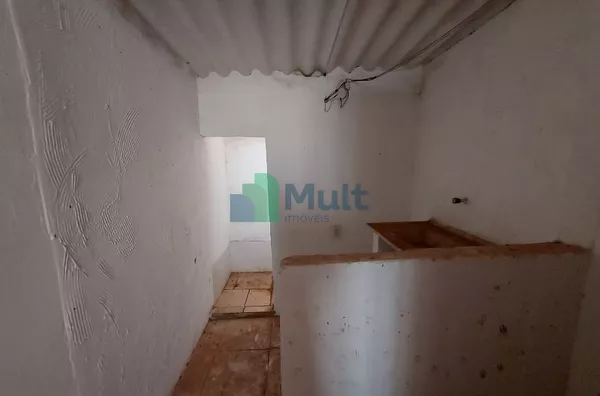 Imóvel Comercial à Venda localizado em ótimo ponto na Av. Saudade.