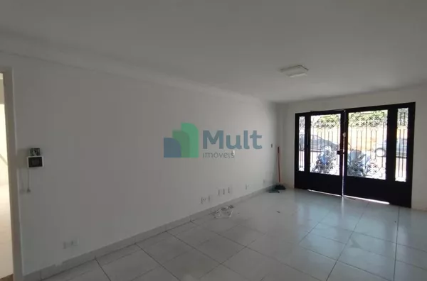 Imóvel Comercial em excelente localização na Zona Sul, 360m² de terreno e 262,34 de área construída, 12 salas amplas.