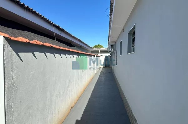 Conjunto de 5 casas alugadas com rentabilidade de 3500 reais mensais (0,8%) - Jardim Zara - Ribeirão Preto/SP