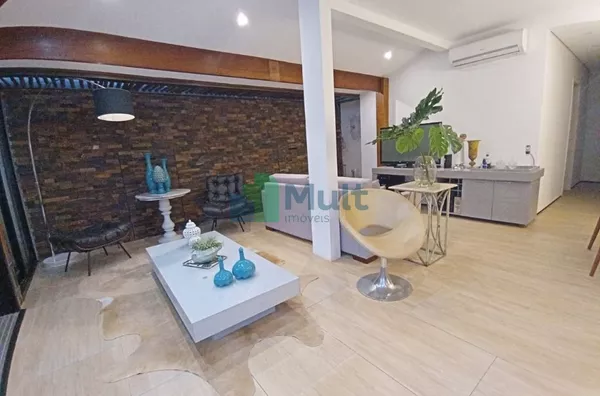 Casa térrea em Condomínio Fechado, toda reformada em Bonfim Paulista SP com terreno de 457,51 e 198m² de área construída.