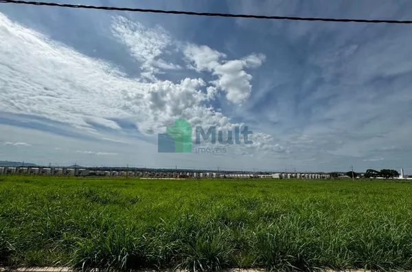 erreno Comercial em Avenida localizado no Reserva Regatas com 420m² (12x 35) .