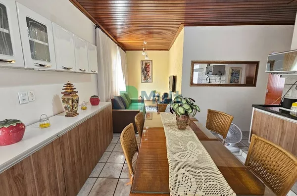Casa Térrea localizada no Bairro Alexandre Balbo com 200m² de terreno e 110m² de área útil.