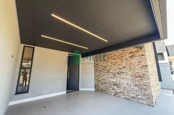 Casa Térrea em Condomínio Fechado localizado no Vivendas da Mata com 308m² de terreno e 173m² de área construída
