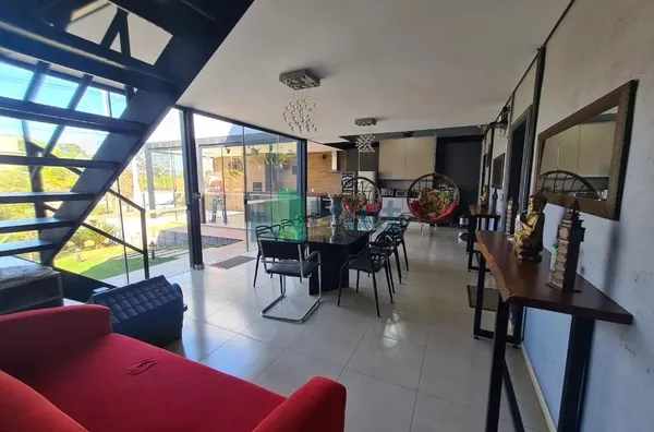 Linda Casa no Condomínio Morada da Fronteira na Cidade de Rafaina -SP