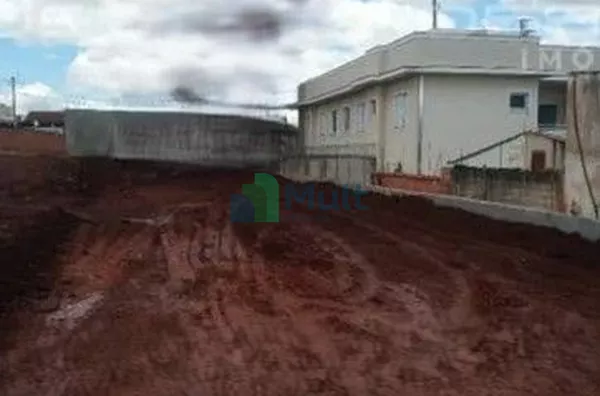 Terreno para Prédio e pronto para Construir.