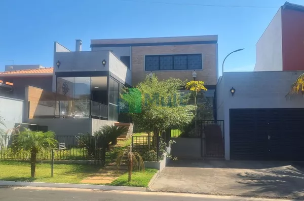 Linda Casa no Condomínio Morada da Fronteira na Cidade de Rafaina -SP