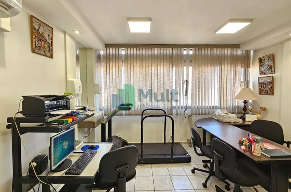 Sala Comercial em excelente localização no Centro da Cidade com 42,53m² de área privativa.