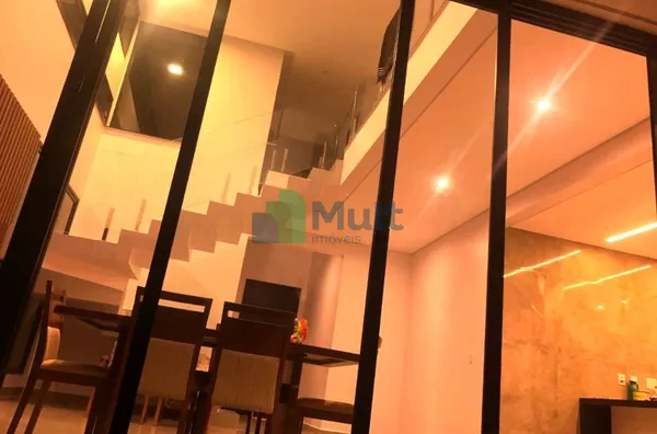 Sobrado no  Condomínio Portal da mata -  com 257m², 3 suítes, piscina e varanda gourmet.