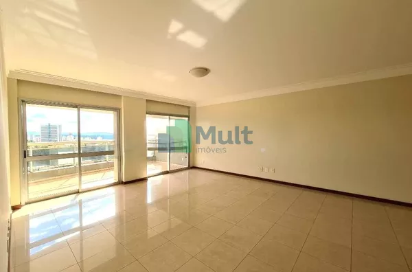 Apartamento de Alto Padrão  com 238m² de área privativa em excelente localização na Av. João Fiusa.