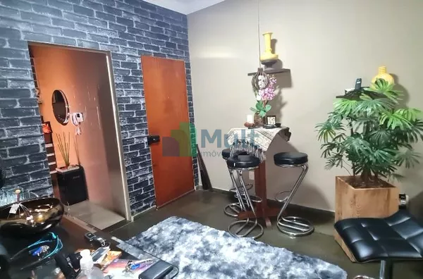 Apartamento em ótima localização no Bairro Castelo Branco com 74m² de área útil.
