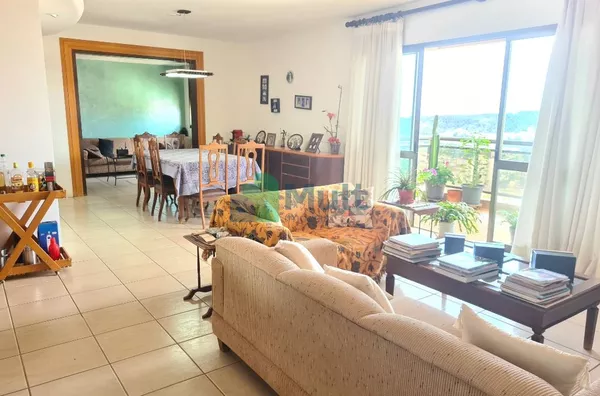 Apartamento Mobiliado ou Não em  excelente localização próximo à Av. Nove de Julho, Hospital São Lucas, Empório Mix com 200m² de área privativa.