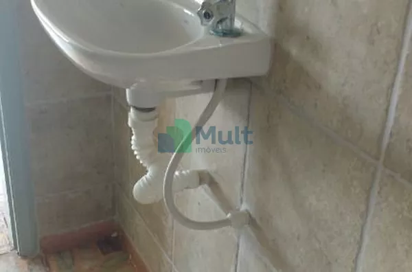 Sala Comercial no centro da Cidade, próximo ao calçadão, bem localizada, com 38,34 m² de área útil.