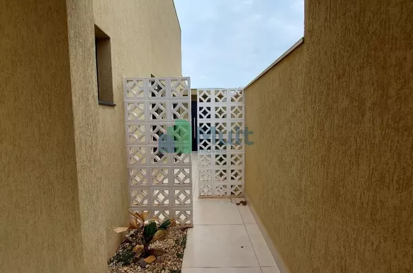 Casa Térrea á venda no Condomínio Alto do Castelo 1. 178m²