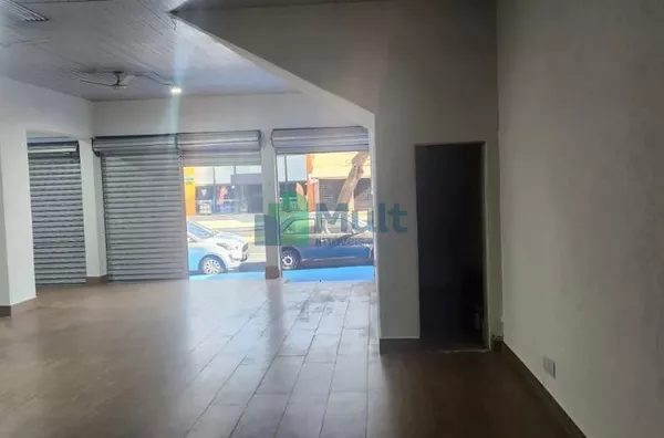 Ponto Comercial (Sobrado)  em excelente ponto Comercial localização no Bairro Jd. Paulistano na Av Treze de Maio com 440m².