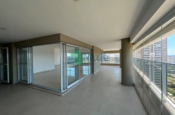 Edifício Marquises (novo empreendimento da perplan), unidade de 292m², andar alto.