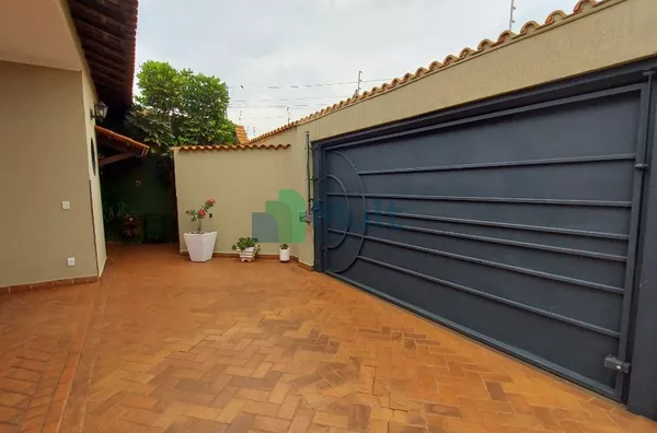 Linda Casa térrea para venda no Bairro Lagoinha.