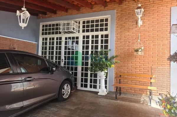 Casa com 3 dormitórios para alugar, 200 m² por R$ 6.950,00/mês - Jardim América - Ribeirão Preto/SP