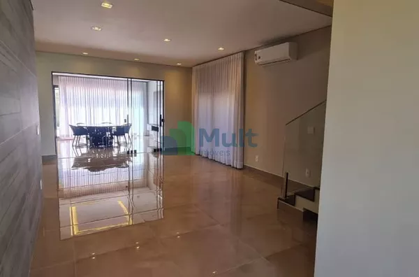 Sobrado Novo em condomínio de Alto Padrão.