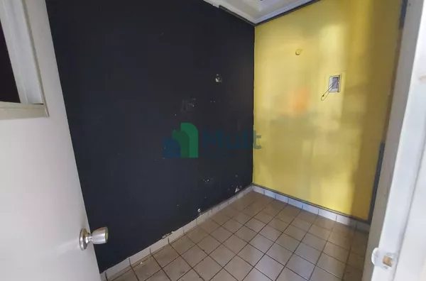 Sobrado Comercial localizado na Av. Independência com 264m² de área útil.