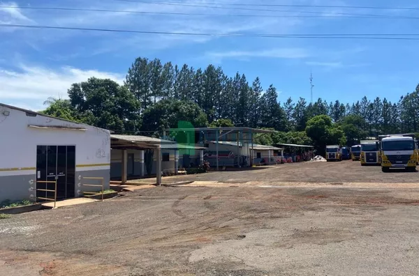 Galpão à venda, 4400 m² por R$ 10.500.000,00 - Centro - São Simão/SP