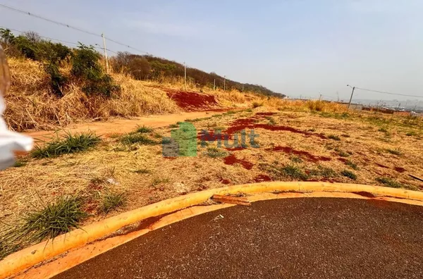 Terreno Residencial em ótima localizado em Bairro Planejado pela  Perplan  "Villas do Mirante " no Jd. Anhanguera com 357,00m².