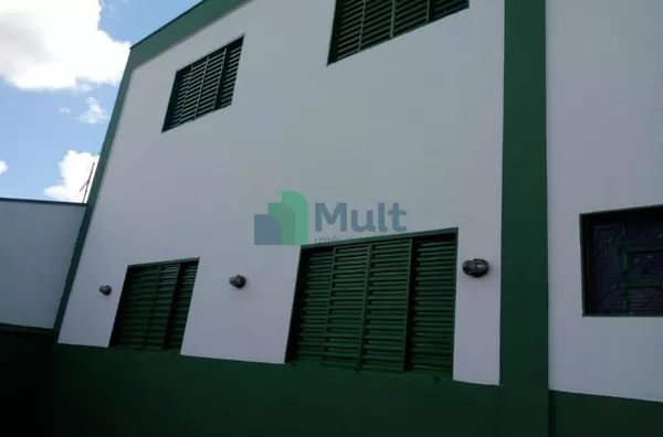 Apartamento com 3 dormitórios para alugar, 75 m² por R$ 1.650,00/mês - Independência - Ribeirão Preto/SP