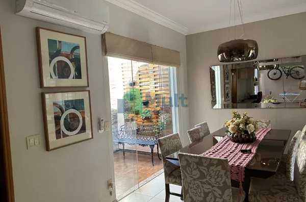 Casa Térrea em Condomínio fechado em ótima localização na Cidade de Bonfim Paulista com 406,08m² de terreno e 181,82m² de área útil.