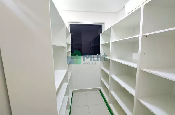 Sala Comercial no Centro Empresarial Jd. Botânico com 48m² de área útil.