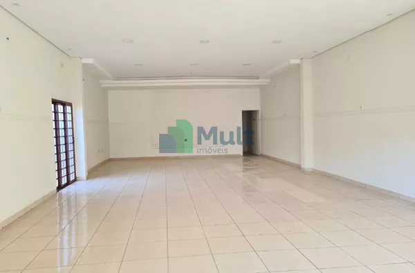Casa Comercial/Residencial localizada no Bairro Ipiranga com terreno de 250m² e 119m² de área construída