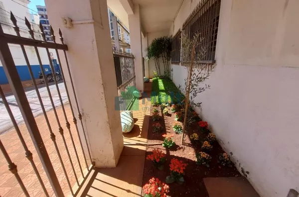 Prédio Comercial para Locação  com área útil de 2.500m² ao lado da Igreja São José no Centro de Ribeirão Preto-SP