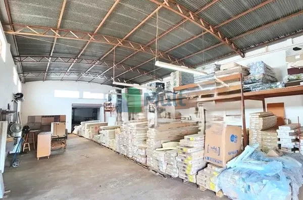 Galpão Comercial em excelente localização no Bairro Jd. Maria Goretti com terreno de 610m² e 454m² de área construída, próximo ao SUS.