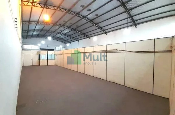 Excelente Oportunidade para montar sua empresa em Avenida movimentada com 465m² de área útil.