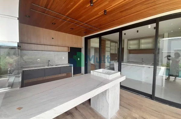Casa Térrea NOVA no melhor localização do Condomínio!!!