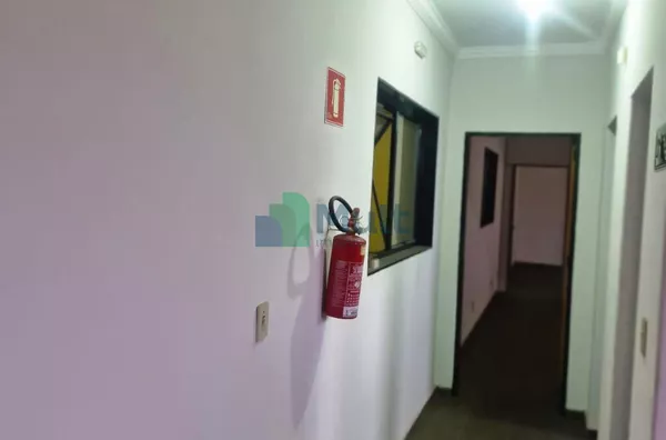 Galpão para Locação – 4 salas, 6 banheiros – 900,00 m² – Bairro Vila Elisa | Ribeirão Preto/SP - Foto 10