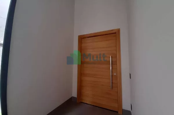 Casa Térrea em condomínio de alto padrão....