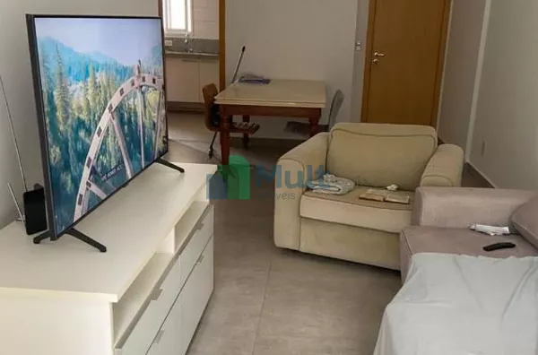 Apartamento em excelente localização no Centro da Cidade próximo aos principais pontos comerciais e shopping Santa Úrsula, 83,93m² de área privativa.