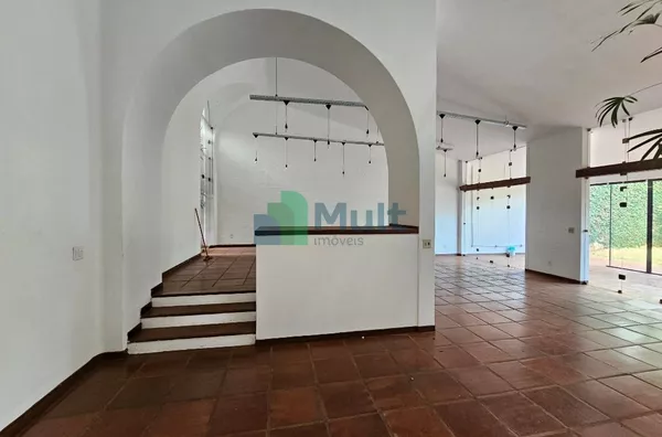 Casa Térrea Residencial/Comercial com 340.00 m², no bairro Jardim Sumaré, localizada próximo às...