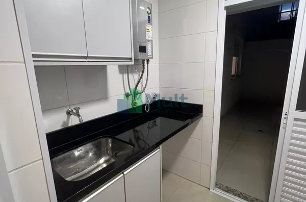 Apartamento térreo em ótima localização no Bairro Ribeirânia com 199,83m², de área útil, 4...