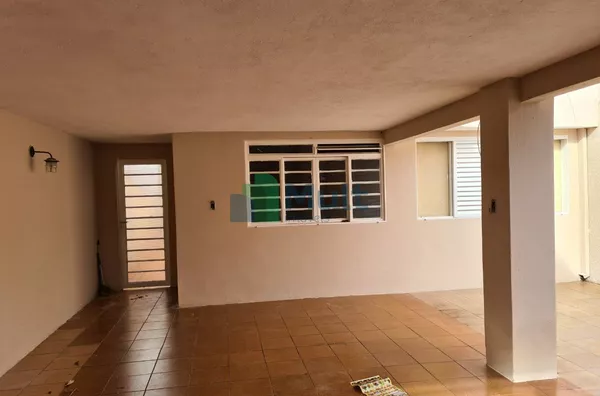 Casa com 03 quartos, sendo 01 suíte para venda - Jardim Interlagos - Ribeirão Preto