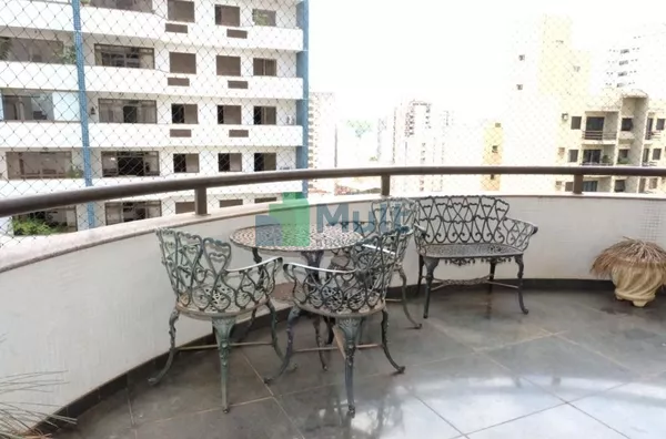 Apartamento de Alto Padrão com 503m² em ótima localização no Centro da Cidade de Ribeirão Preto.