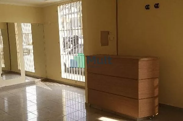 Loja  em excelente localização no Bairro Boulevard com 30m² de área útil.