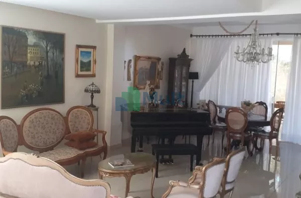 Lindo Sobrado em Condomínio Fechado na Cidade de Bonfim Paulista -SP com 299,14m² de terreno e 290,46m² de área útil.