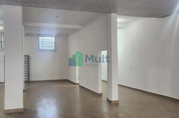 Ponto Comercial (Sobrado)  em excelente ponto Comercial localização no Bairro Jd. Paulistano na Av Treze de Maio com 440m².