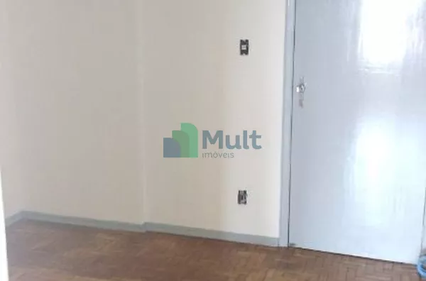 Sala Comercial no centro da Cidade, próximo ao calçadão, bem localizada, com 38,34 m² de área útil.