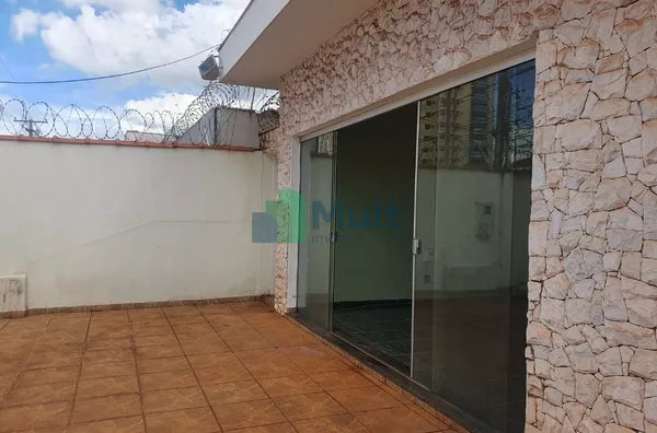 Vasa térrea Comercial/Locação em ótima localizaçãoo